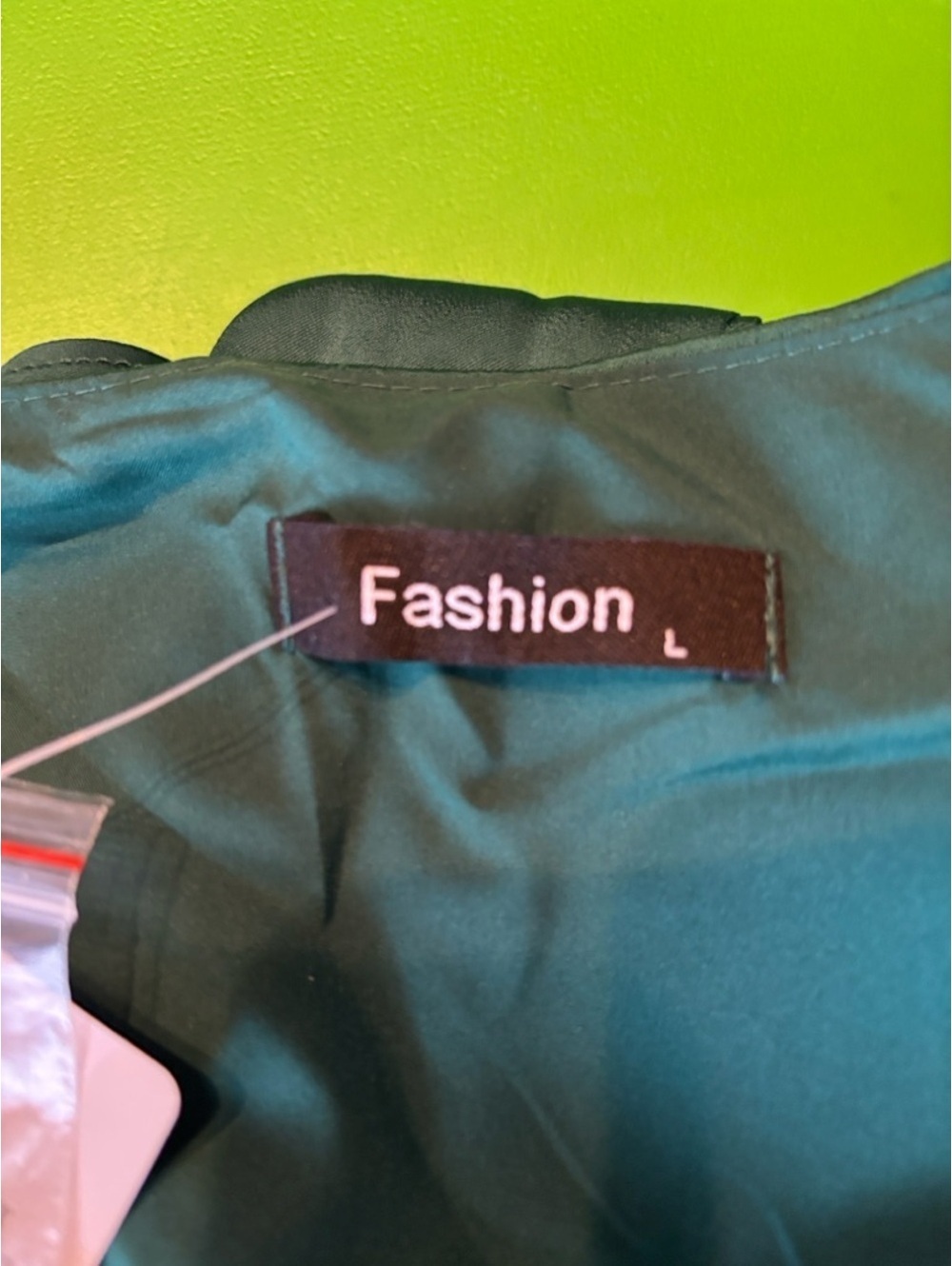 Fashion Jewelry Emerald Green Long Sleeve Wrap Midi Dress [COPY] - Picture 3 of 4